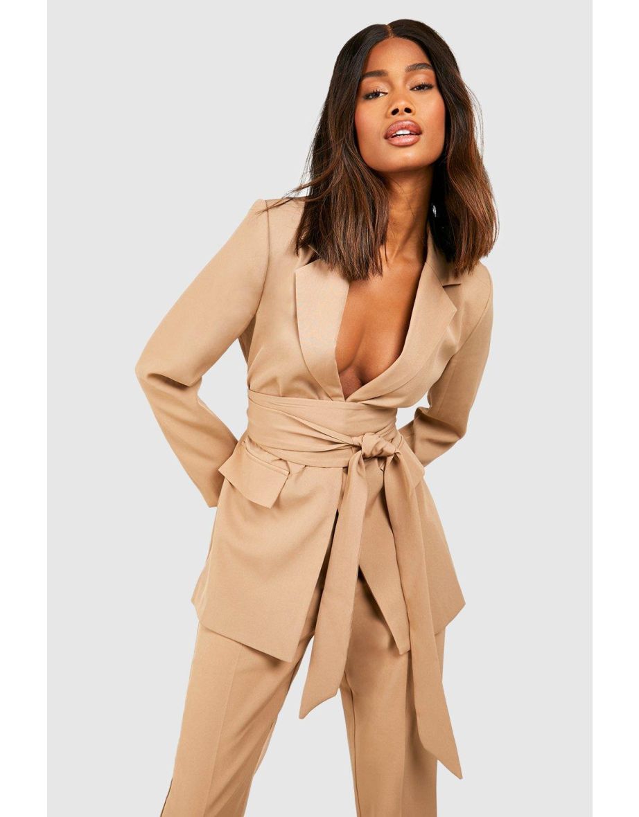 Buy Boohoo Blazers in Saudi UAE Kuwait and Qatar VogaCloset