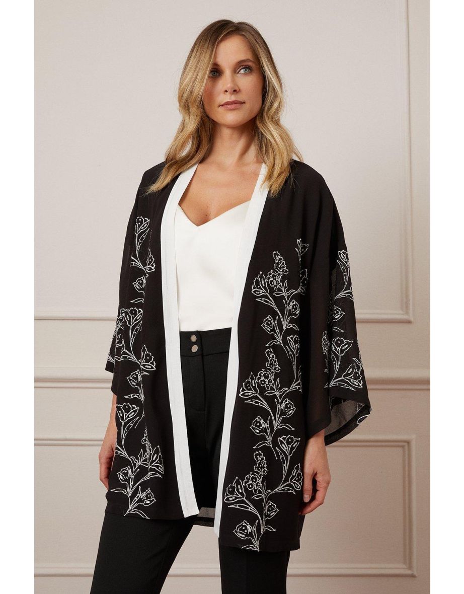 Buy Kimonos Wallis in Qatar VogaCloset