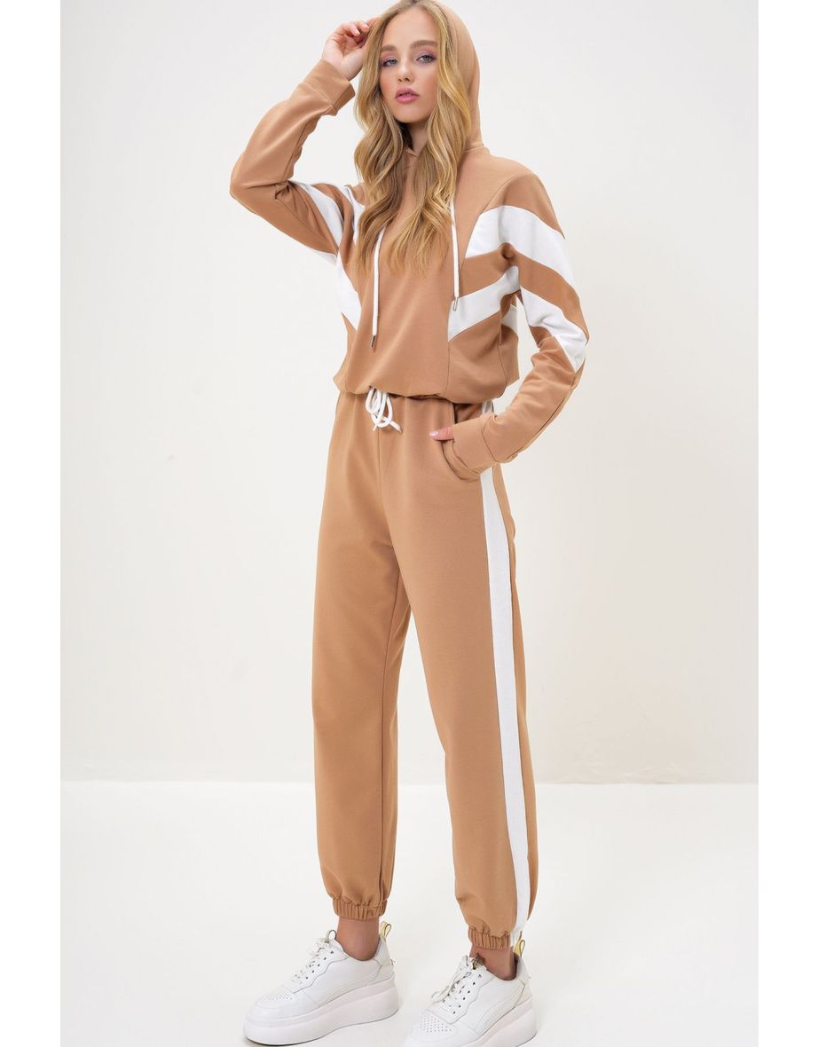 Women's Biscuit Hooded Sweatshirt and Elastic Leg Tracksuit Set