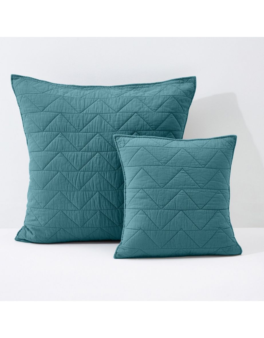 ZIG ZAG SCENARIO Quilted Cushion Cover & Pillowcase