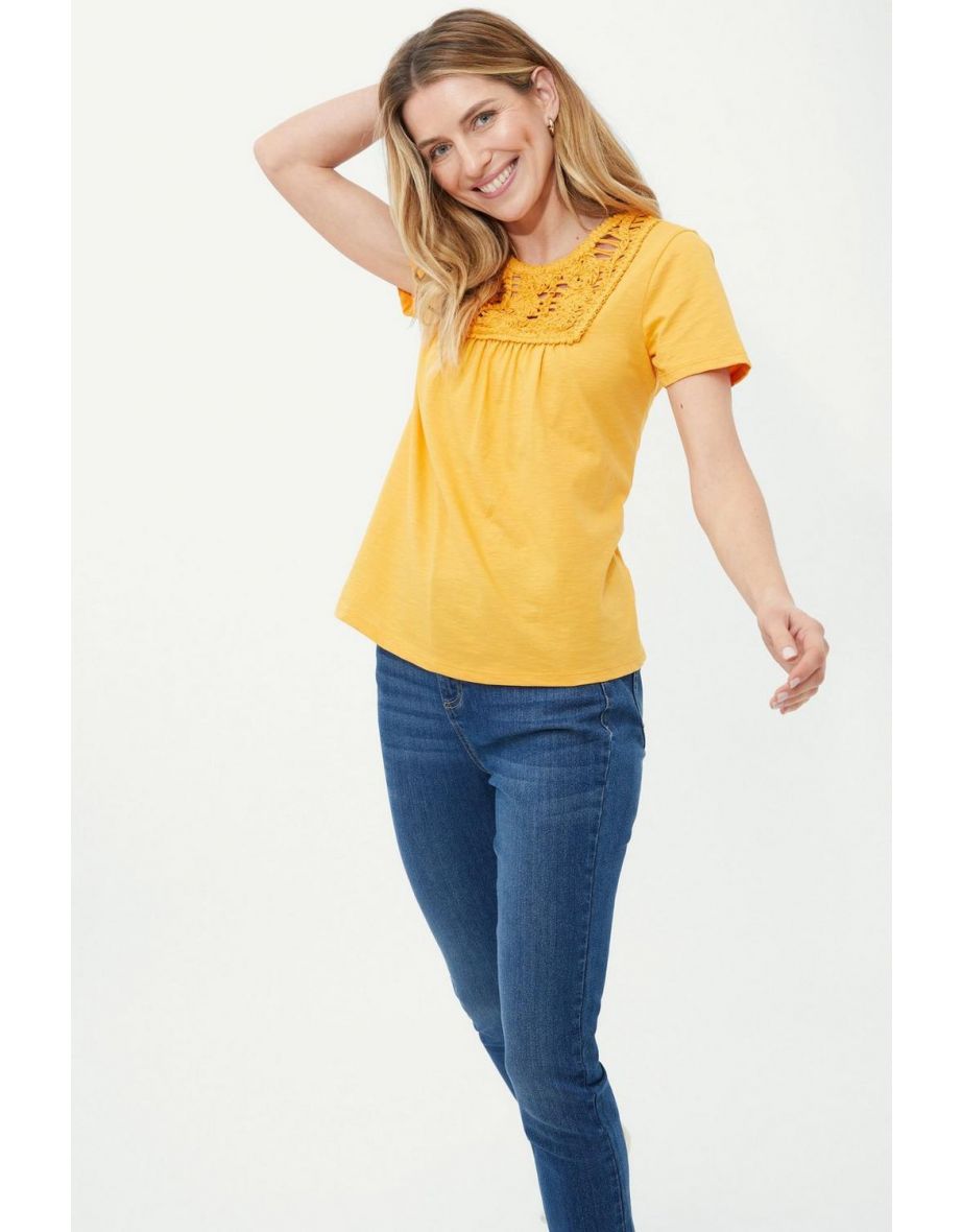 Crochet Bib Front T-shirt - tangerine