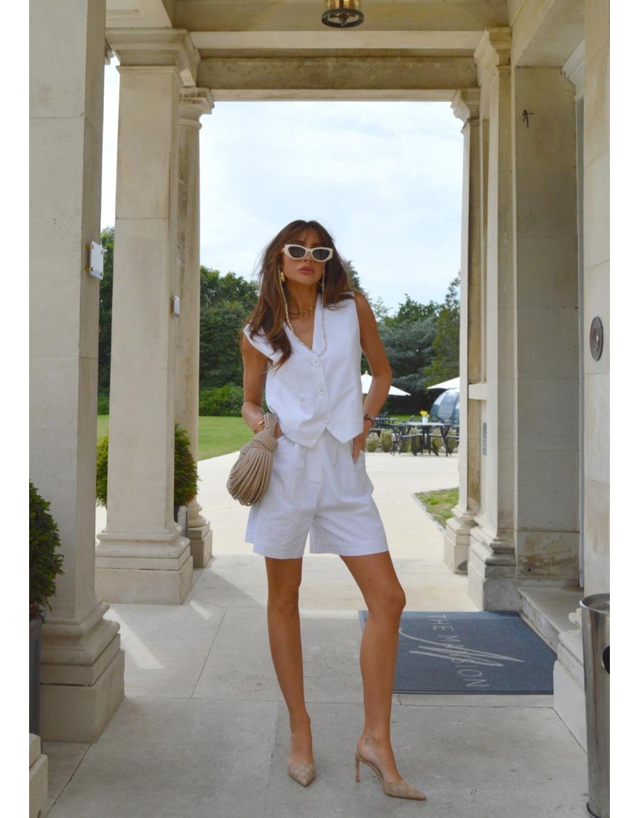 White Loose-Fit High-Waisted-Shorts - 4