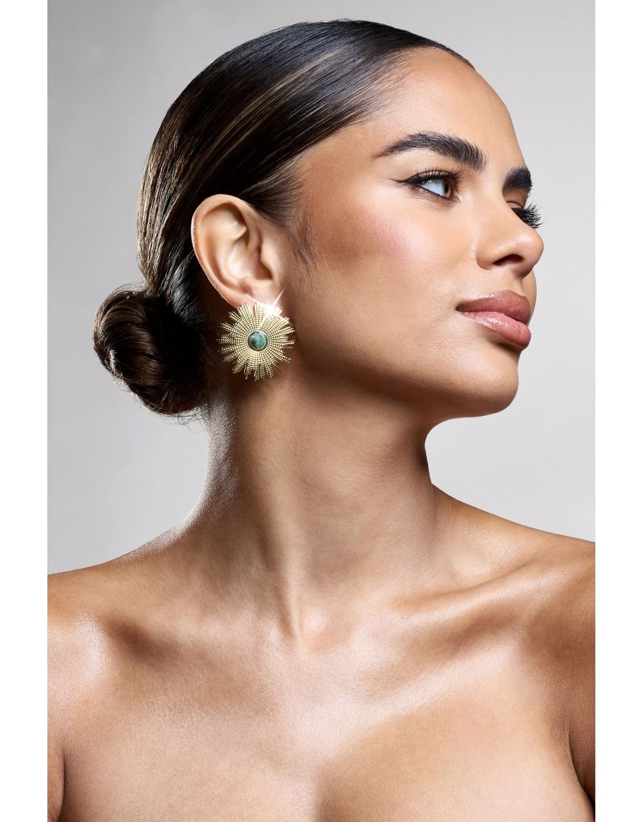 Flozenza | Gold Flower Statement Earrings