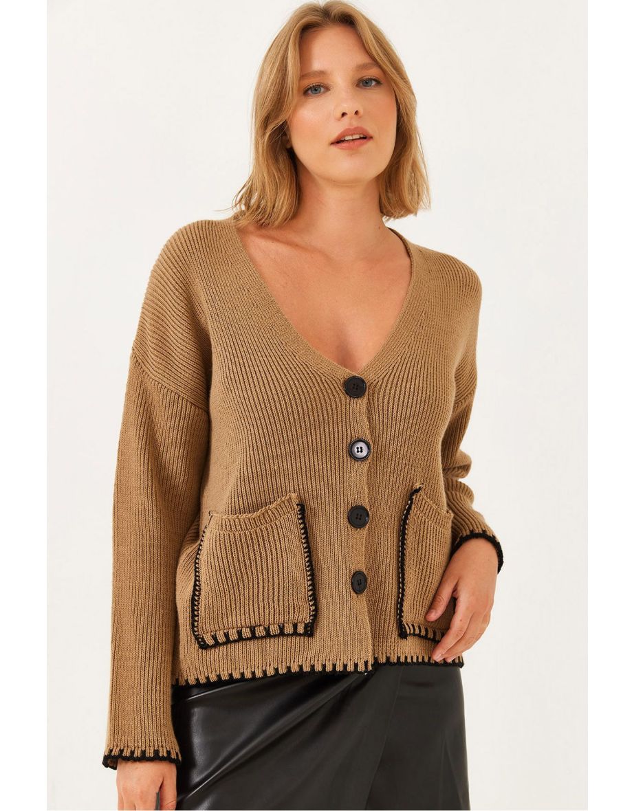 Women's Shepherd Stitch Detail Large Pocket Four Button Long Sleeve Knitwear Cardigan