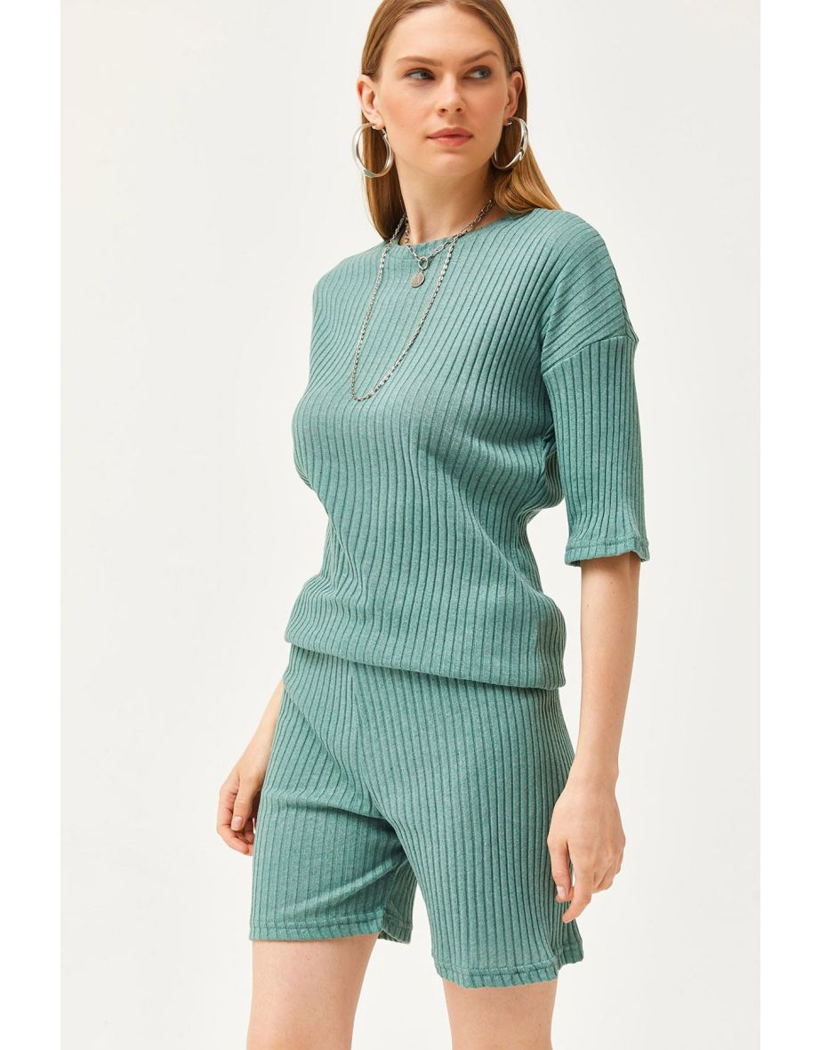 Women's Green Green Bottom Short Tights Top Loose Blouse Set