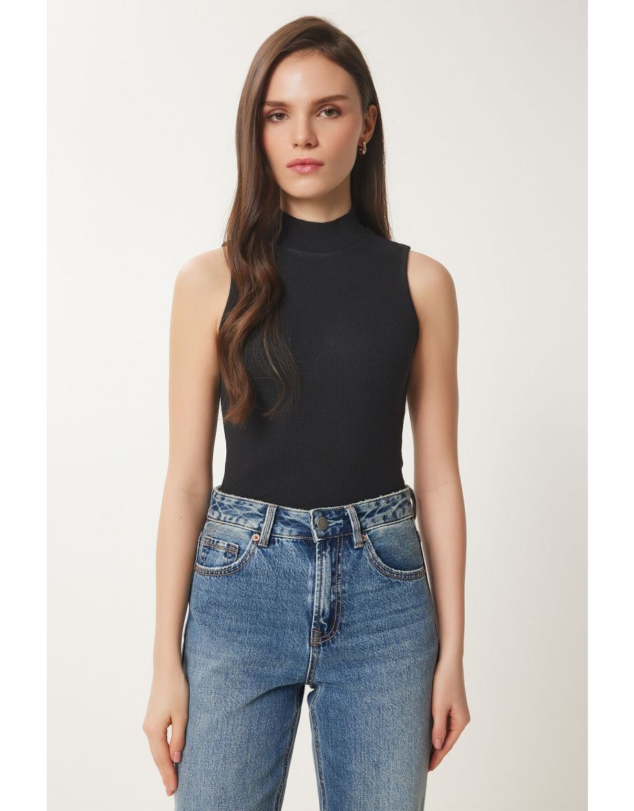 Women's Biscuit Black Turtleneck Sleeveless 2-Pack Knitted Blouse