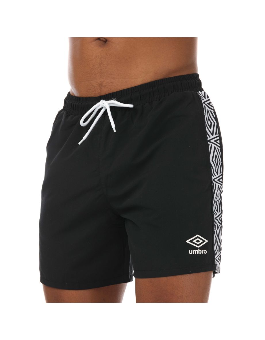 Umbro shorts shop with pockets