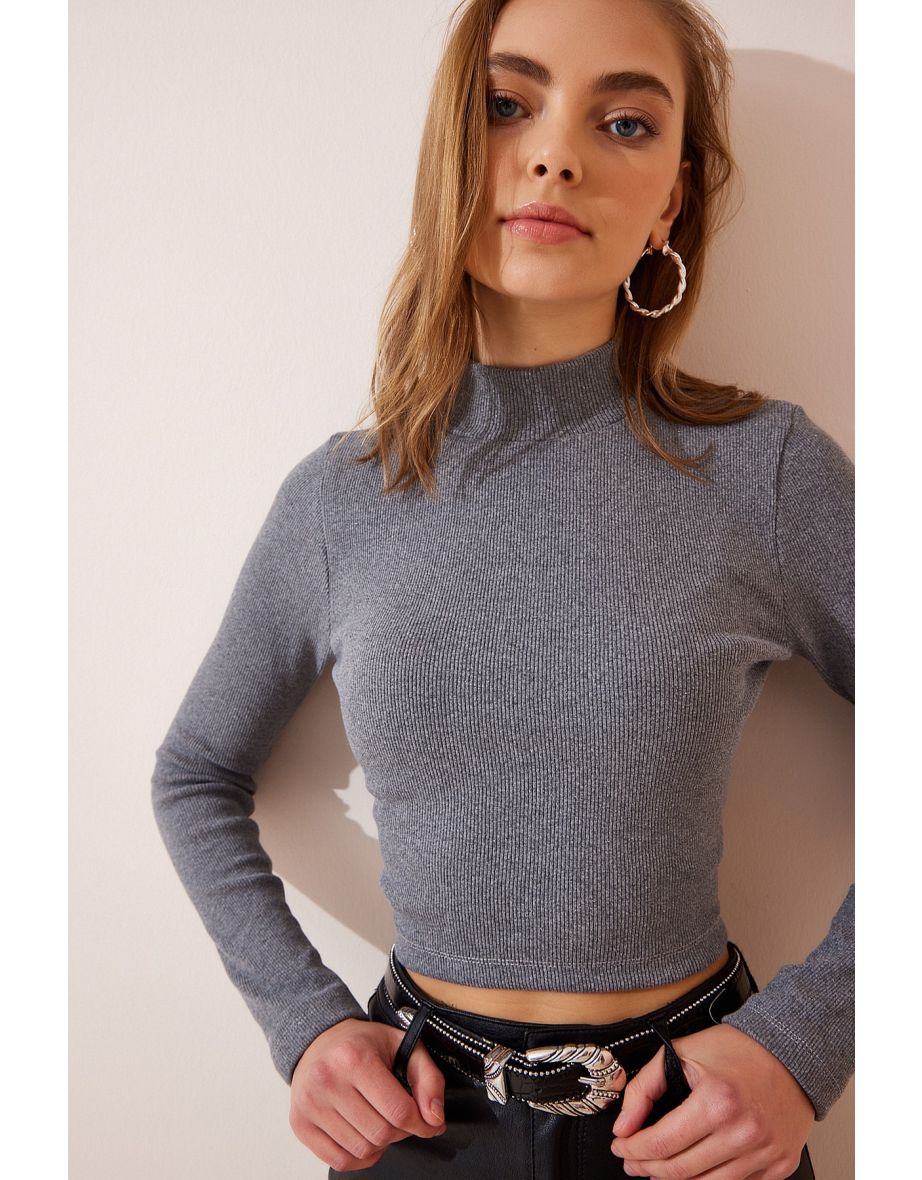 Women's Smoked Corduroy Turtleneck Crop Knitted Top