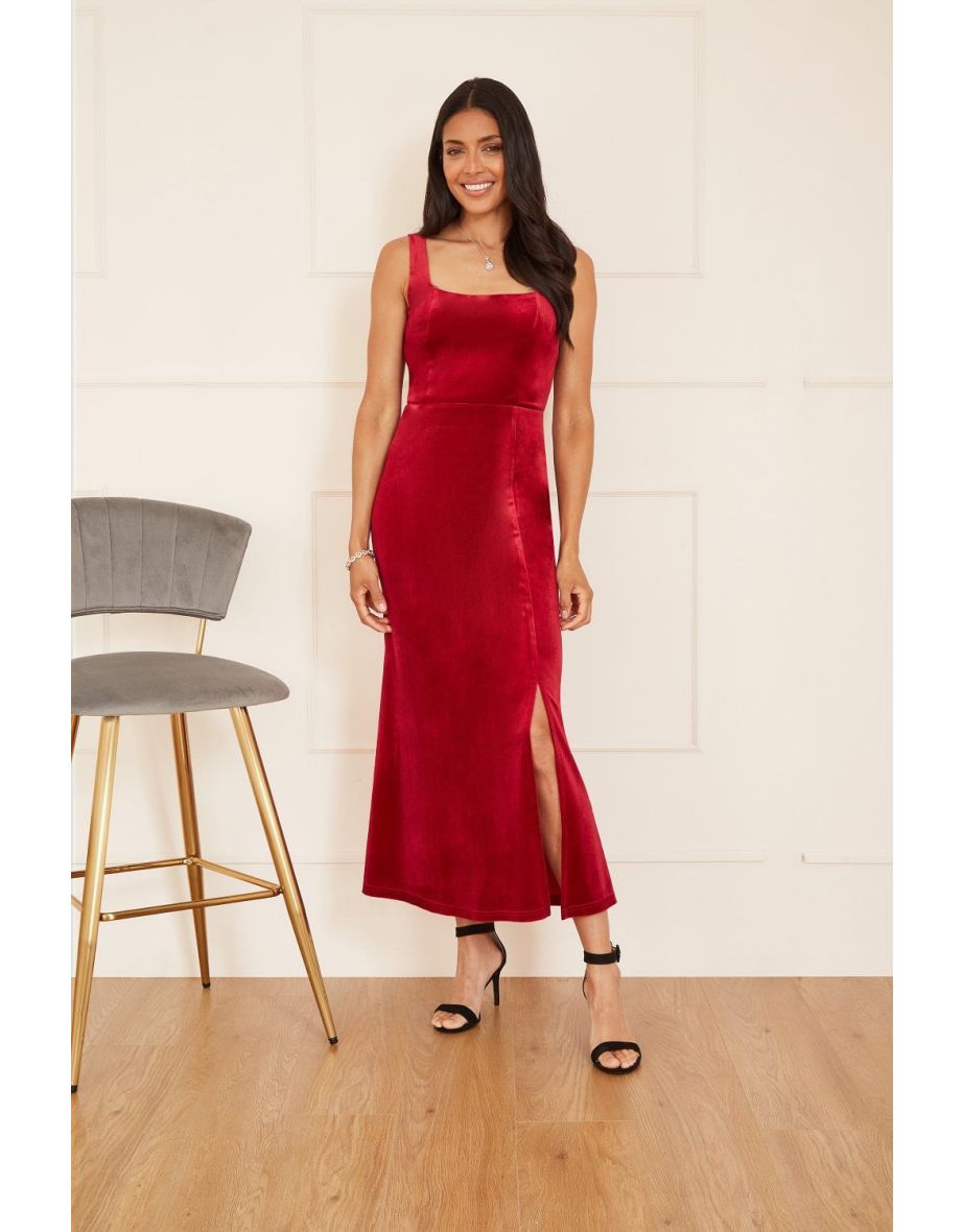 Mela Red Velvet Fitted Midi Dress