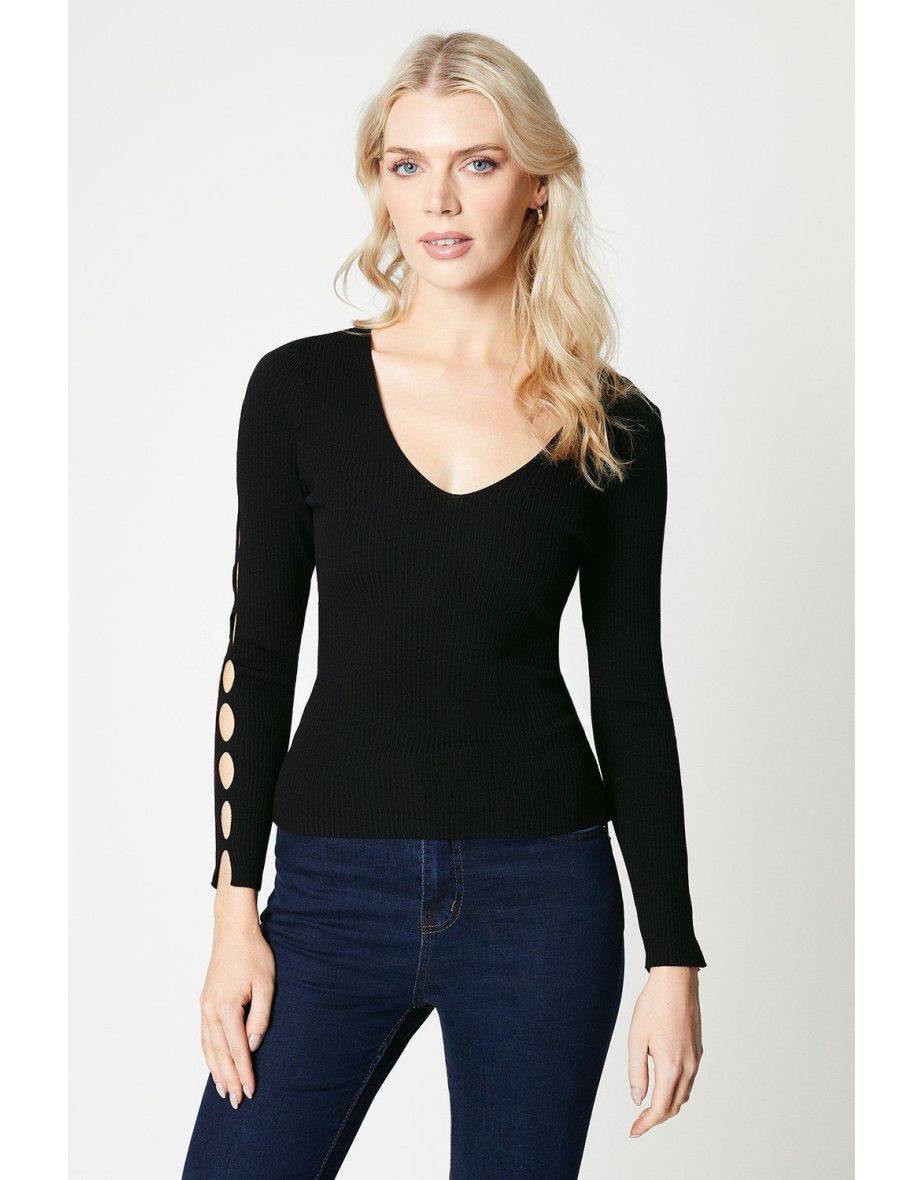 Cut out v fashion neck sweater