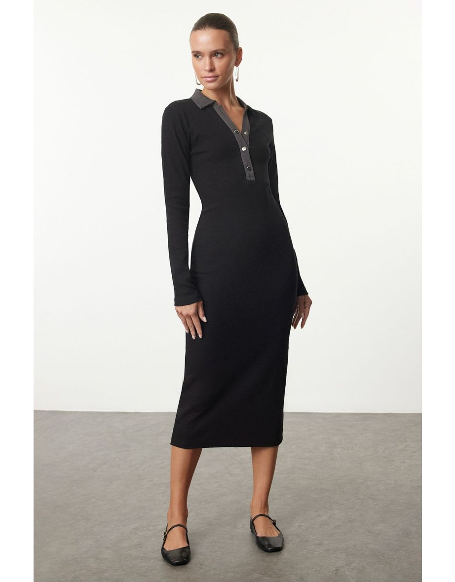 Black Color Block Bodycone/Fits on Body Snap Detail Midi Knit Dress
