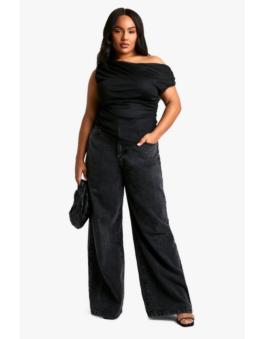 Plus Asymmetric Ruched Top - black
