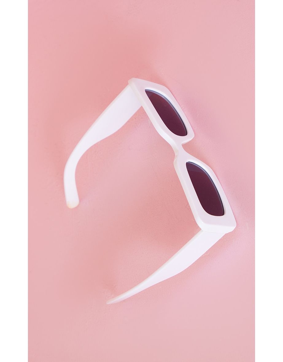 White Retro Chunky Rectangular Sunglasses - 2