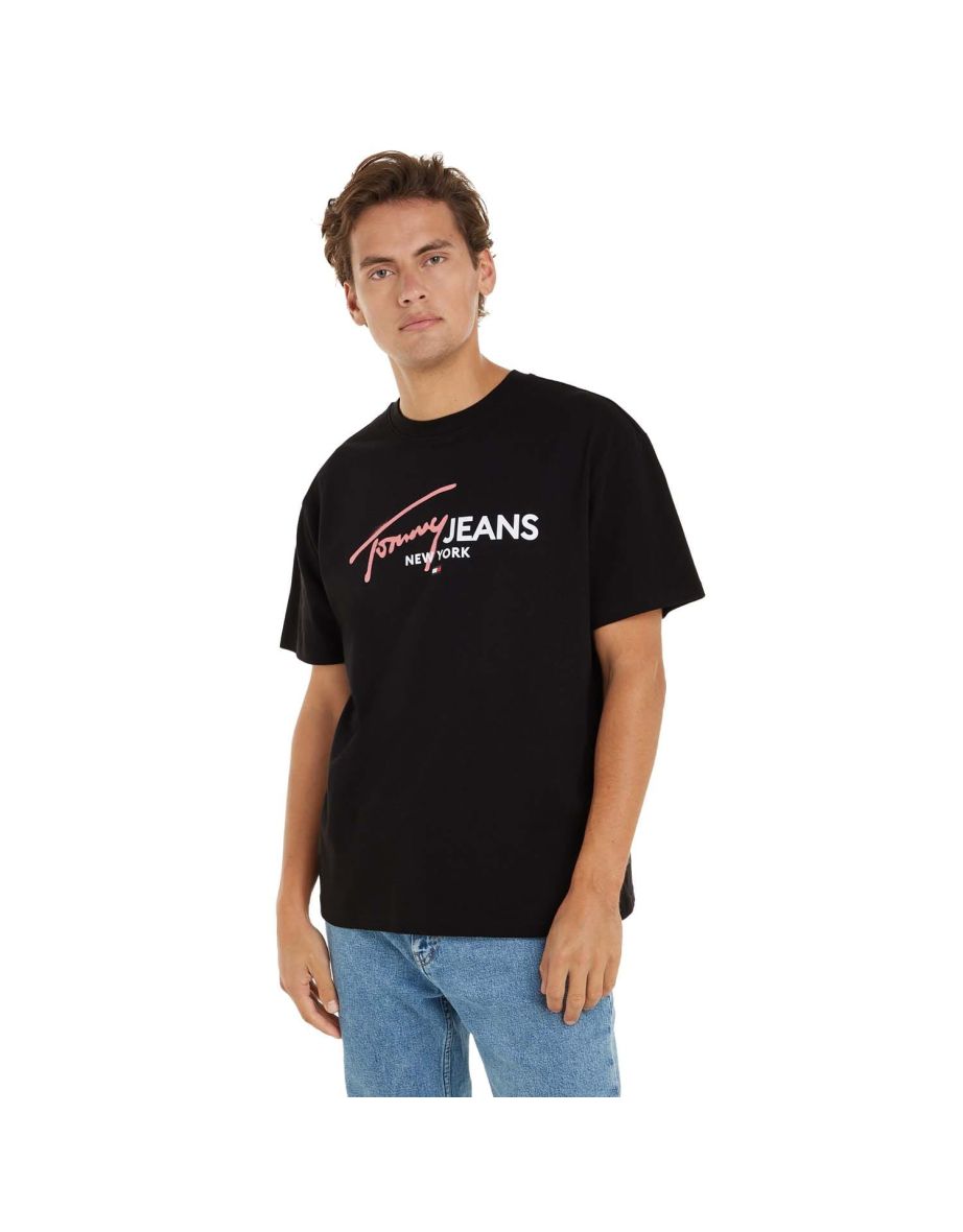 Men's Tommy Hilfiger Spray Pop Regular-Fit T-Shirt in Black
