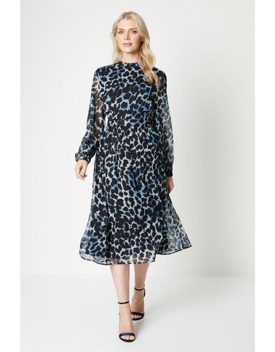 Leopard print pleated midi dress hotsell