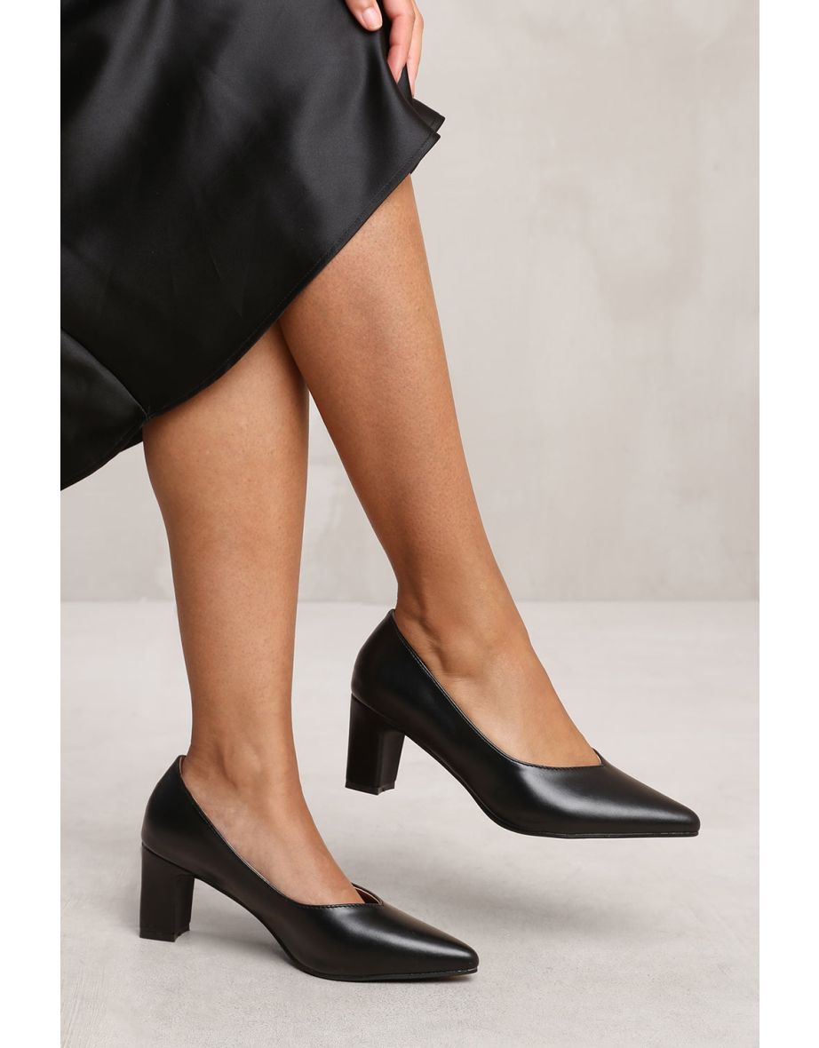 SERENA WIDE FIT BLOCK HEEL WITH POINTED TOE IN BLACK FAUX LEATHER