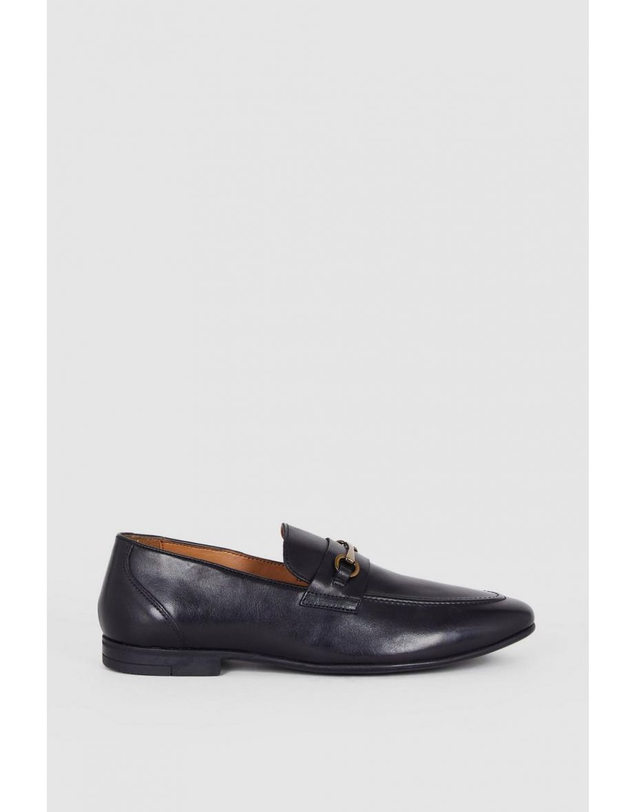 Red tape online white loafers