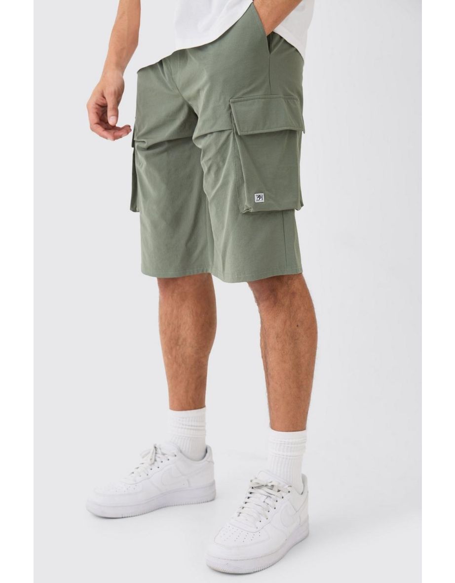 Elastic Relaxed Lightweight Stretch Short With Branding - khaki