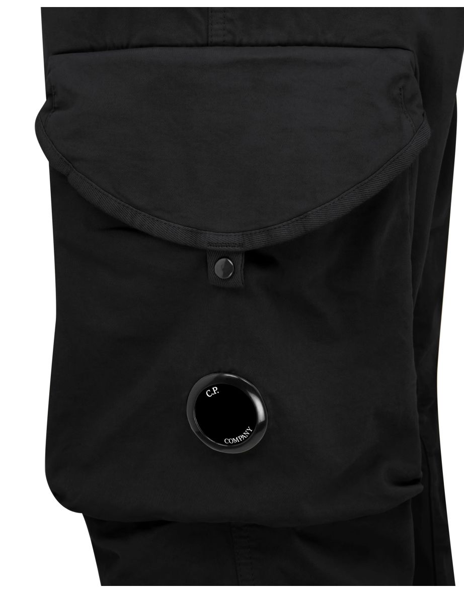 Men's C.P. Company Stretch Sateen Lens Pocket Cargo Pants in Black - 4