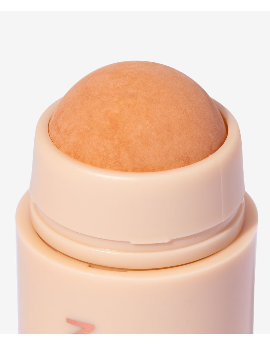 Makeup Revolution Matte Touch Up Oil Control Roller - 1