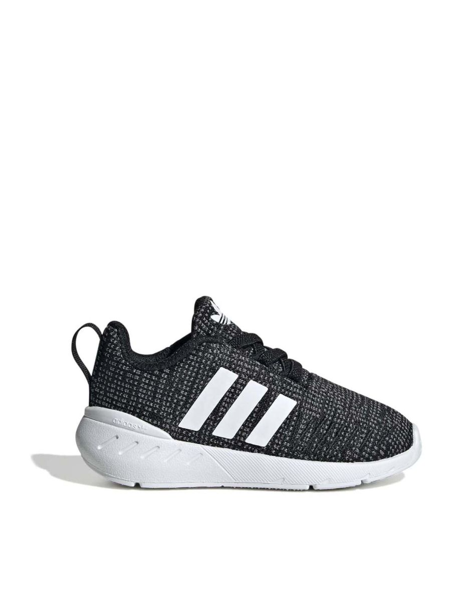 Shop Boy s adidas Originals Infant Swift Run 22 Trainers in Black Online in Bahrain VogaCloset