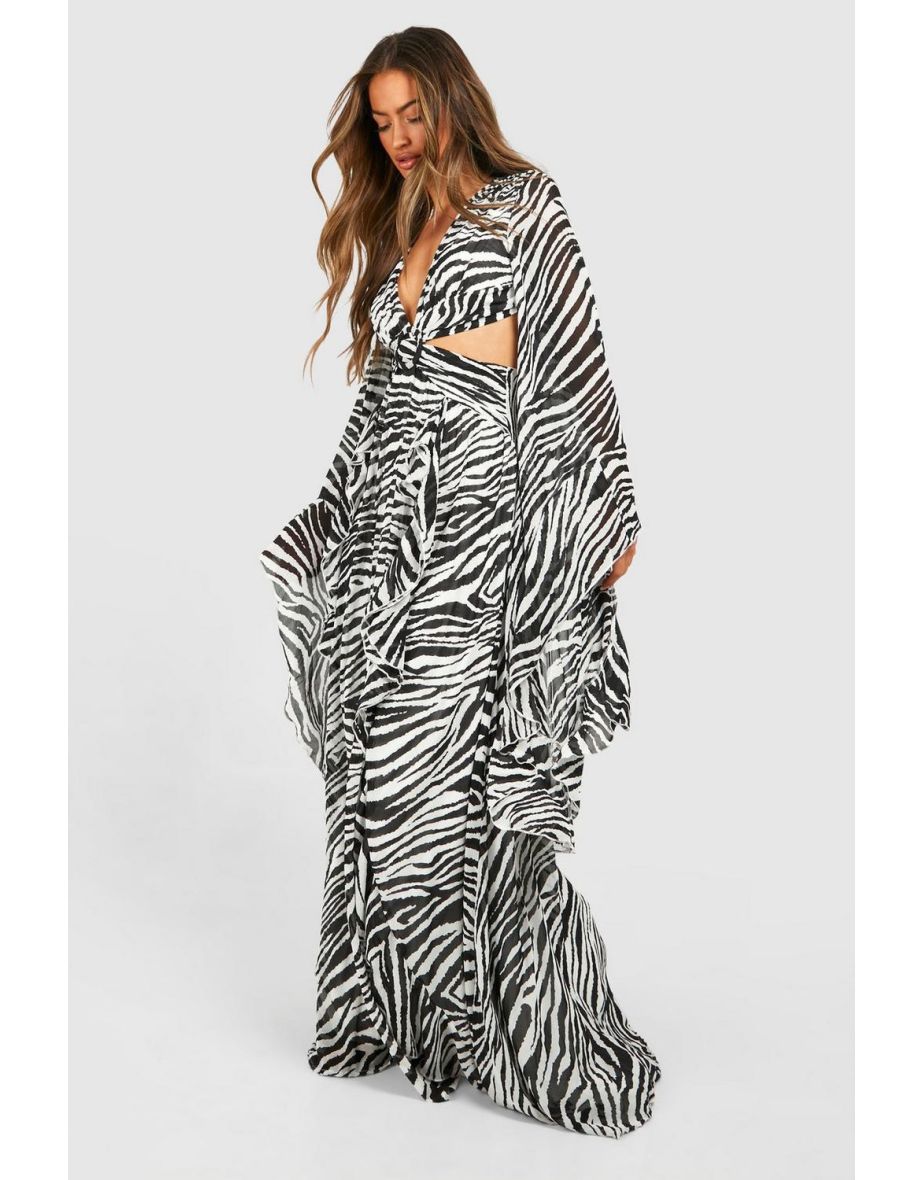 Shop Boohoo A Line Floor Length Dress with Animal Prints Online in Qatar VogaCloset