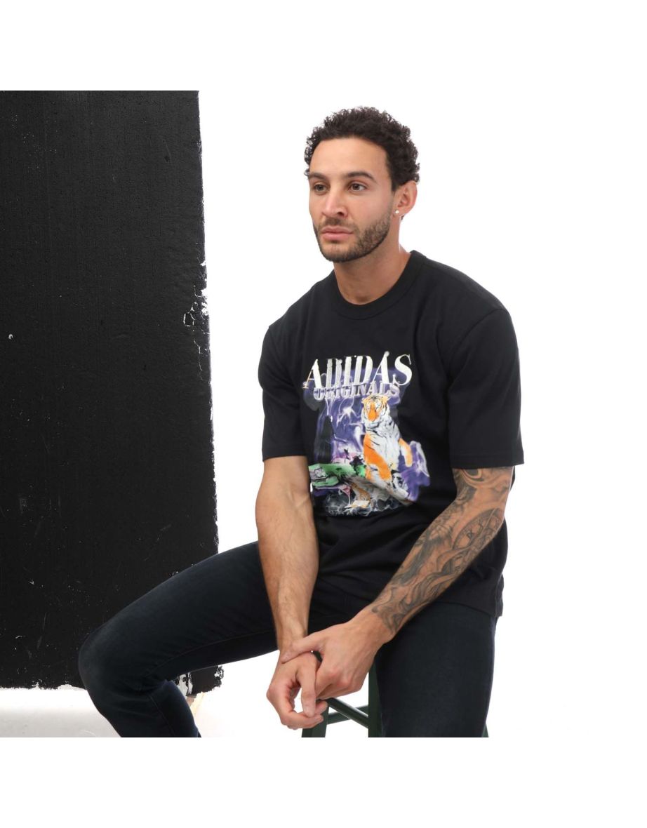 Men's adidas Originals R.Y.V. T-Shirt in Black - 3