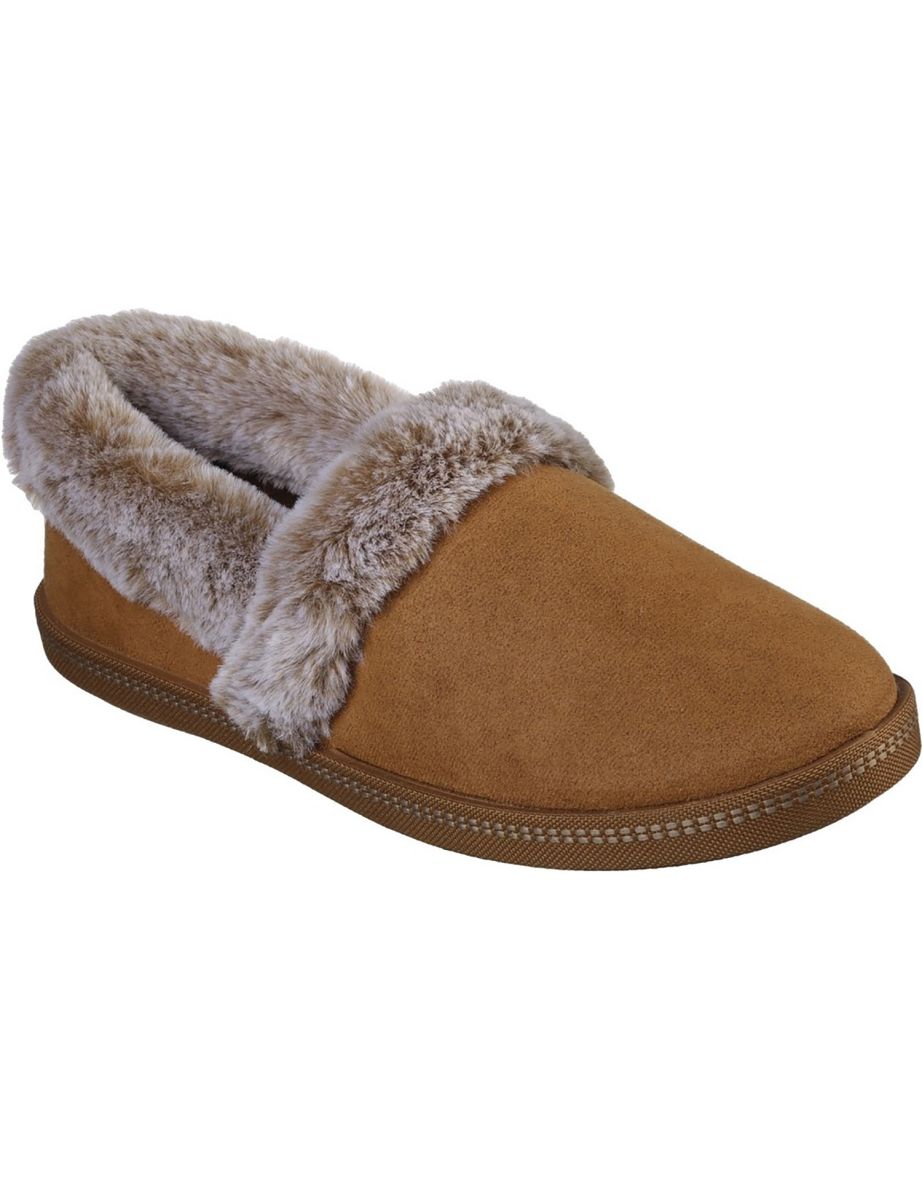 Skechers discount fluffy slippers