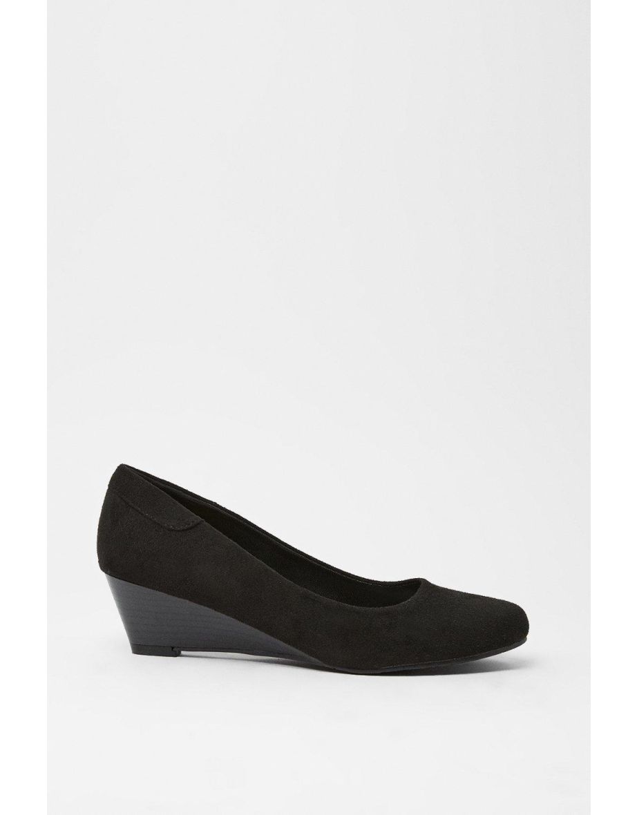 Low wedge court discount shoes