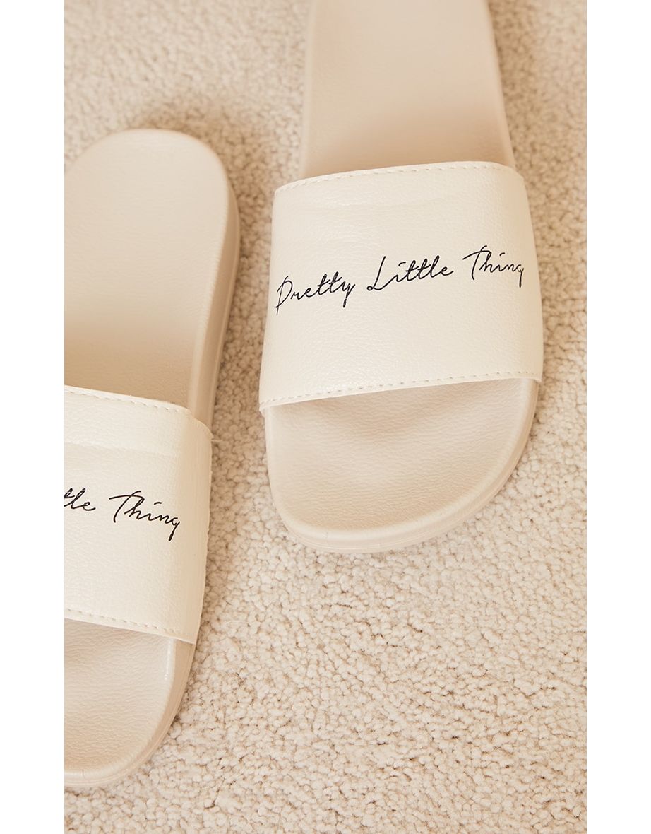 PRETTYLITTLETHING Beige Slogan Slider - 3