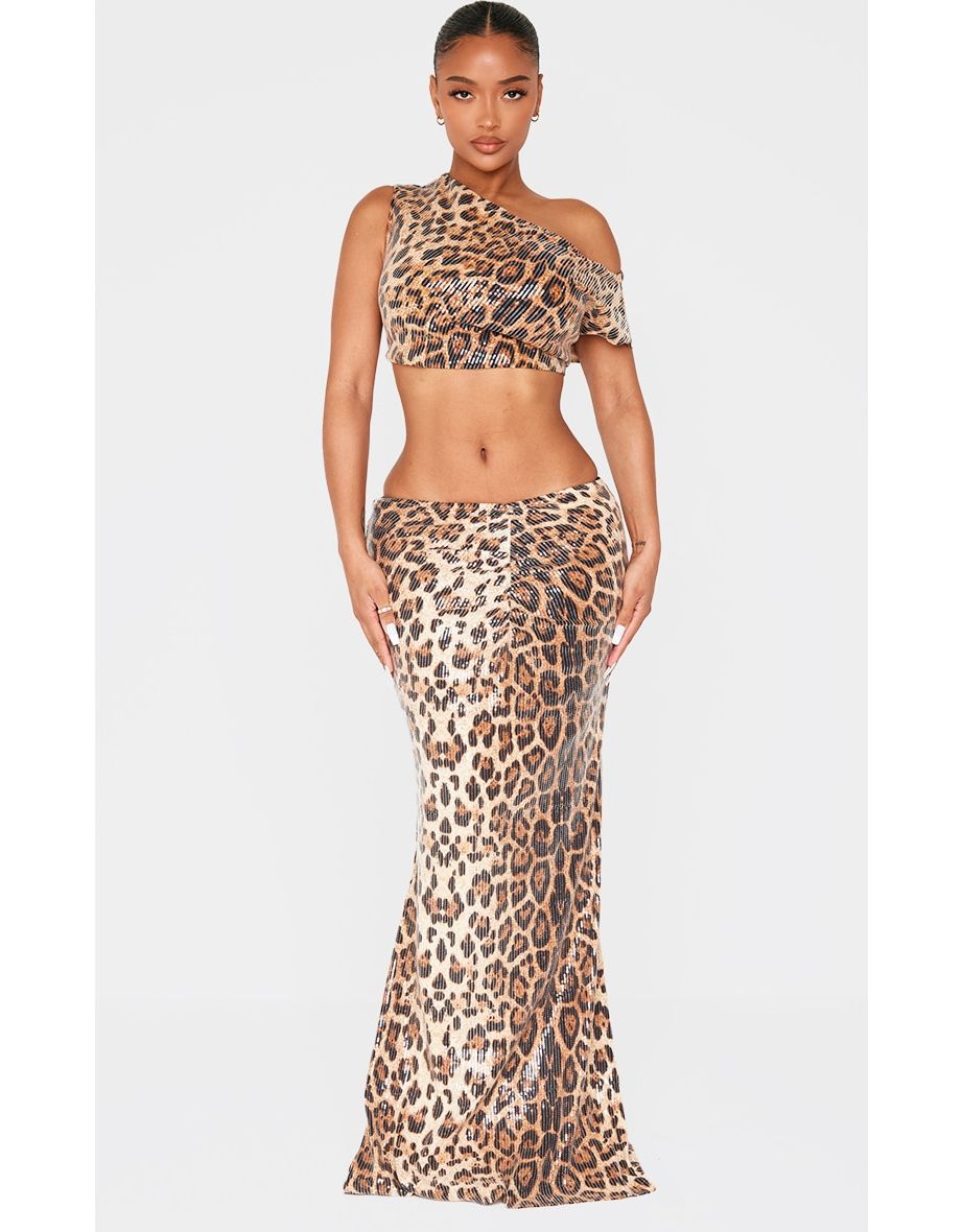 Shape Leopard Print Asymmetric Off Shoulder Top