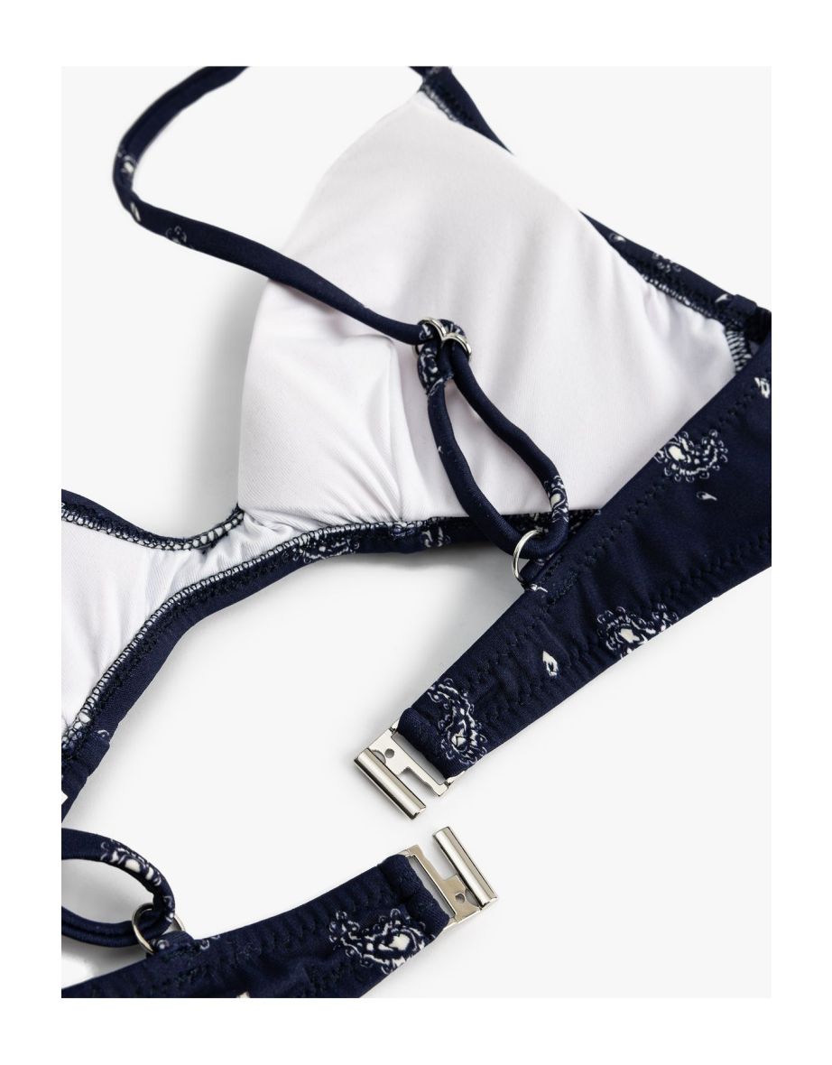 Strap Triangle Bikini Top with Back Clasp and Padded Lining - 2