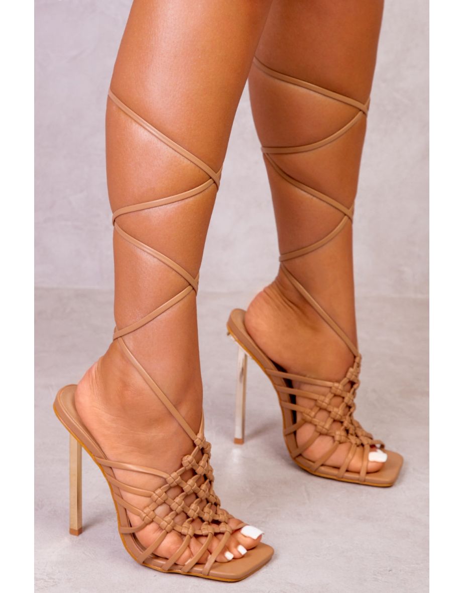 HIGH HEELS WITH KNOTTED STRAP DETAIL IN CARAMEL MOCHA FAUX LEATHER