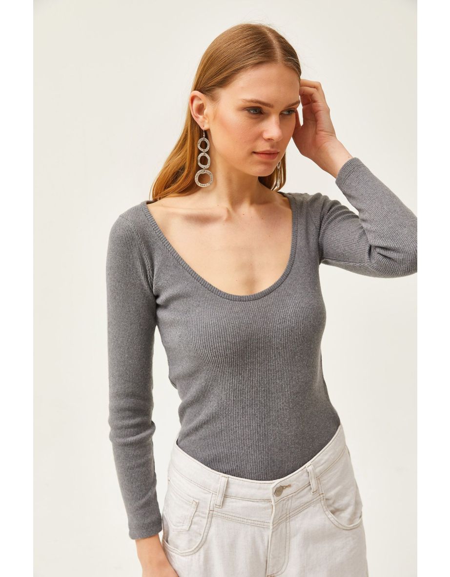 Women's Smoky Pool Neck Raised Lycra Blouse - 4