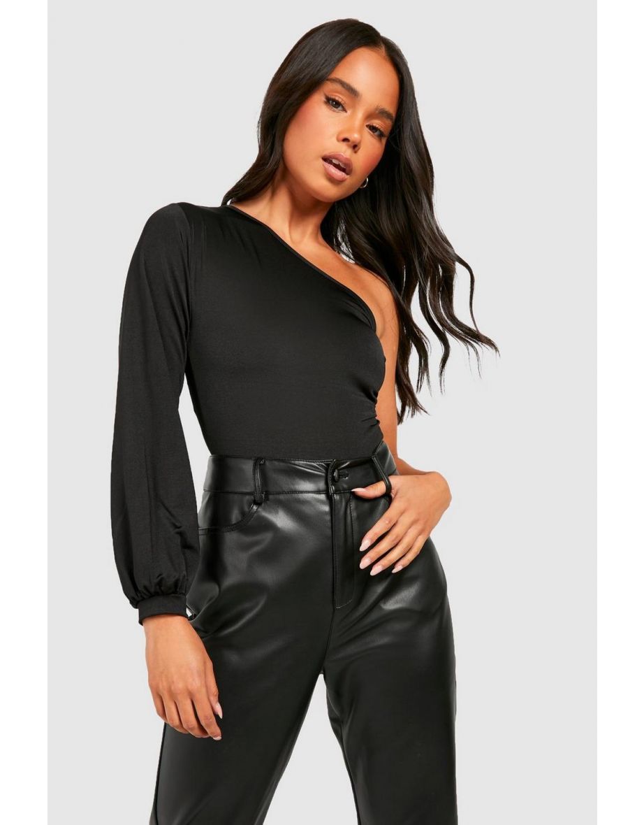 Buy Boohoo Tops in Saudi, UAE, Kuwait and Qatar