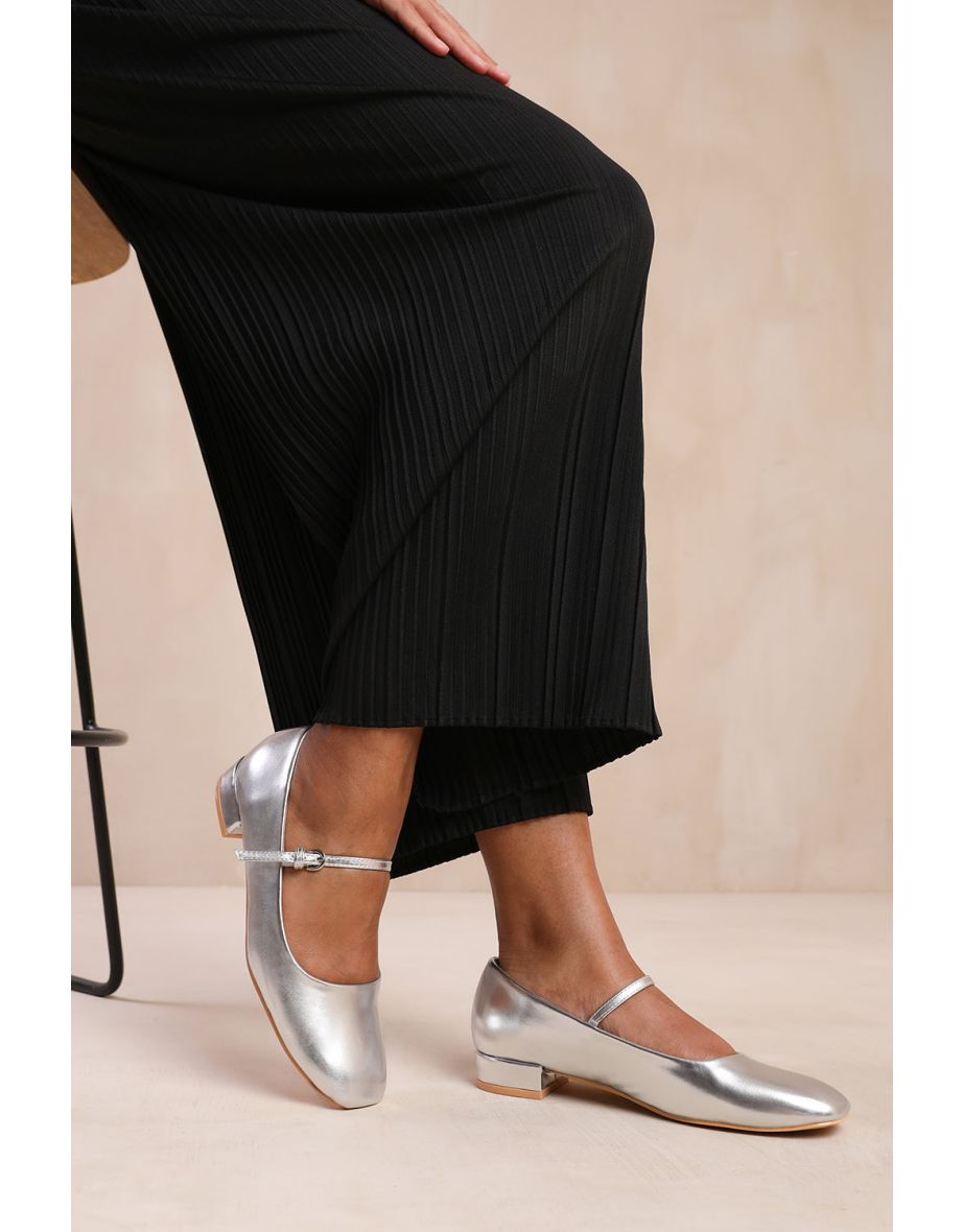 MINSK WIDE FIT LOW HEEL WITH STRAP AND BUCKLE DETAIL IN SILVER FAUX LEATHER