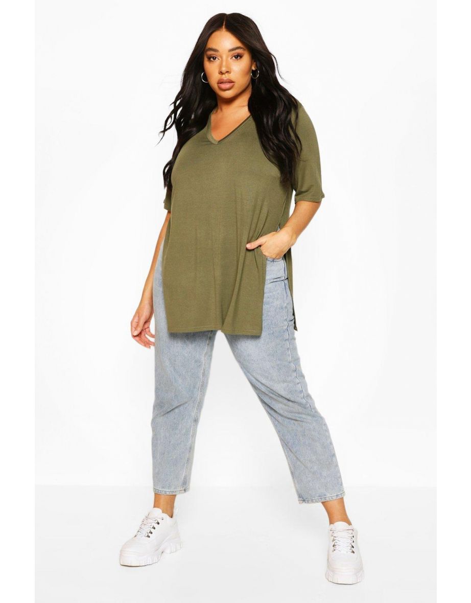 boohoo Maternity V Neck Side Split T-Shirt - Women's Plain T-shirts