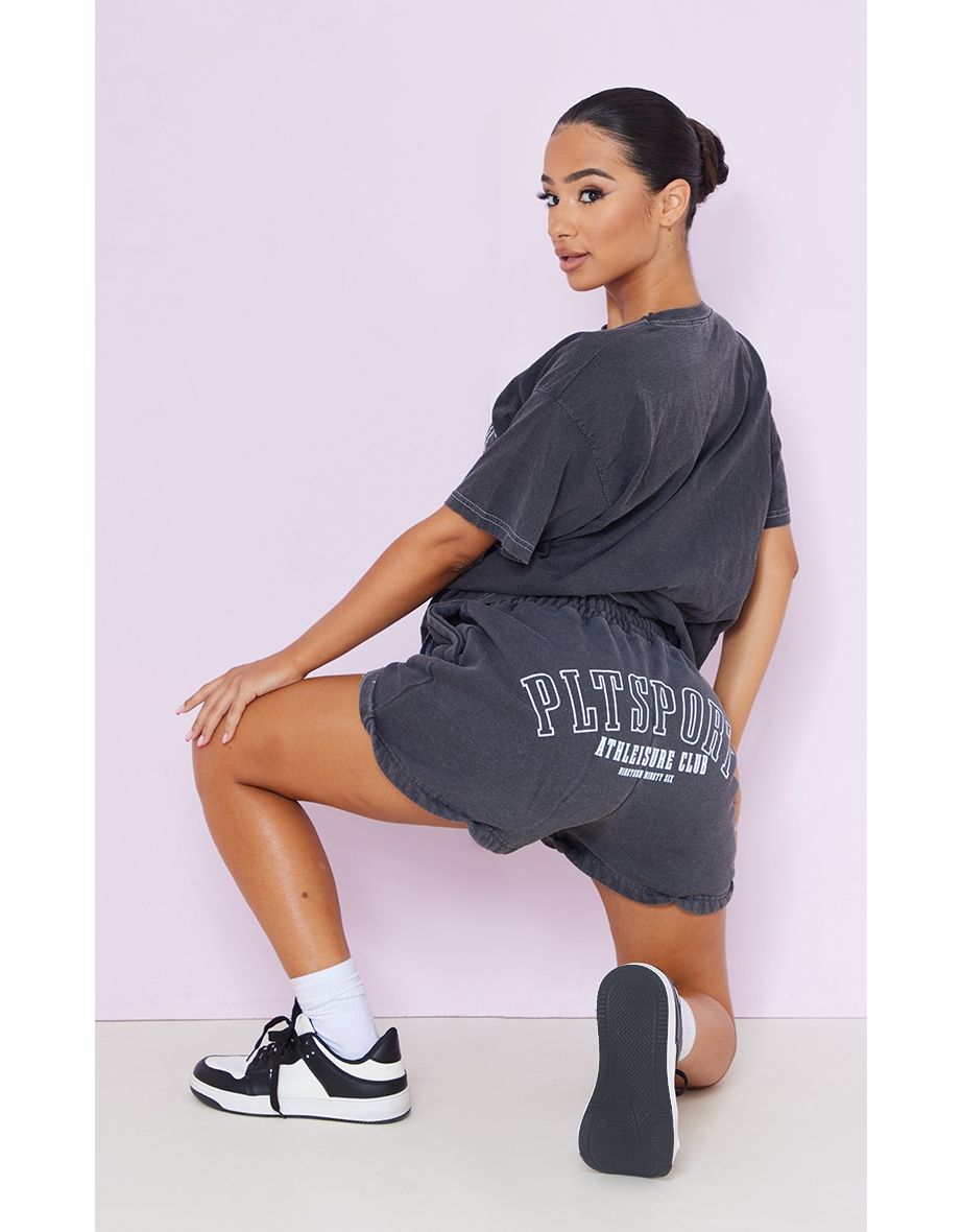 PRETTYLITTLETHING Petite Charcoal Turn Up Detail Sweat Shorts