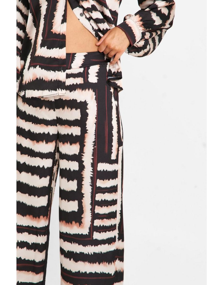 Large Scale Tonal Tie Dye Wide Leg Trousers - 3