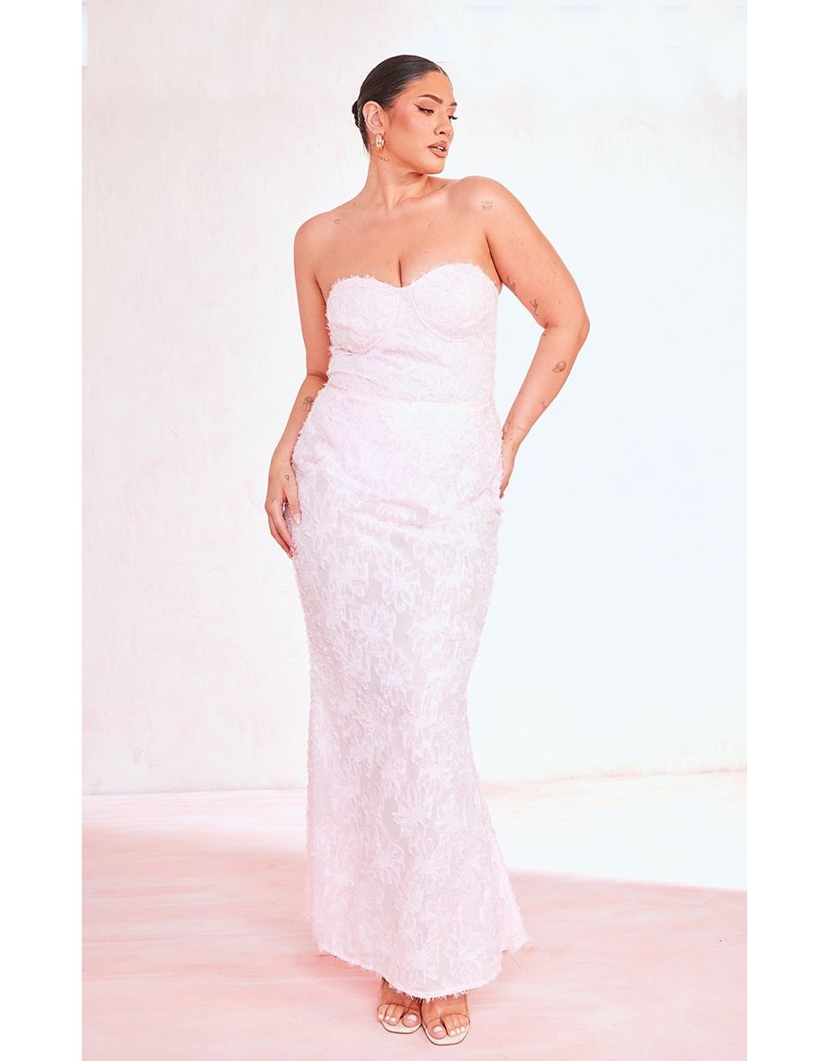 Shop Plus Dusty Pink Eyelash Detail Maxi Skirt Online in Bahrain VogaCloset