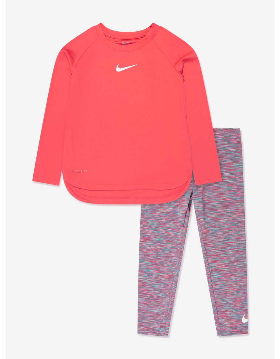 Buy Sets Nike in Oman VogaCloset