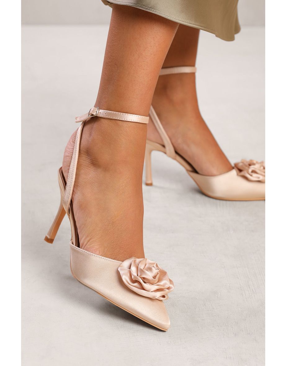 VIENNA POINTED TOE HEEL WITH FLOWER DETAIL IN CREAM SATIN