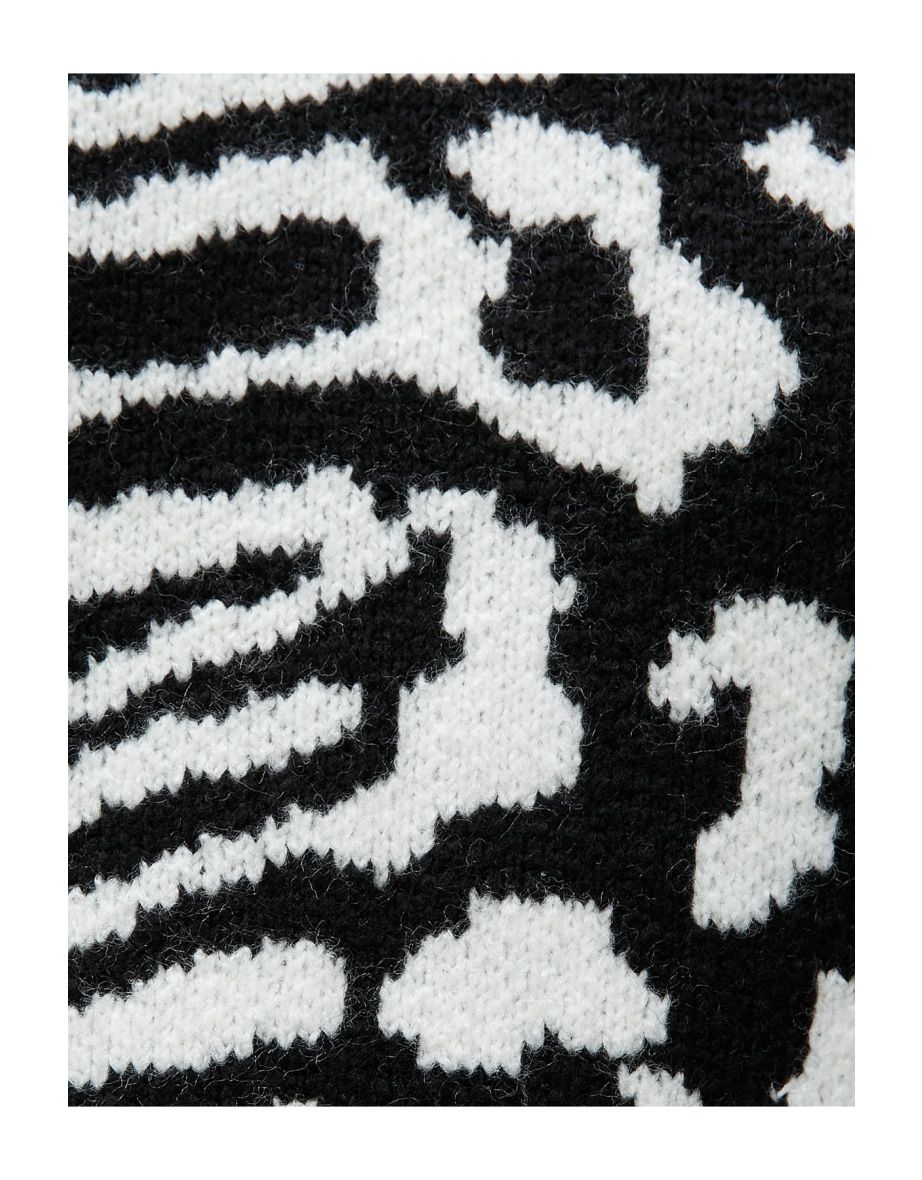 Women's Leopard Print Sweater - 5