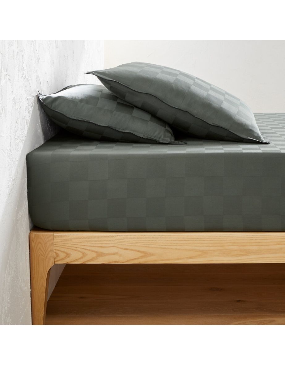 Victor Checkerboard 100% Washed Cotton Satin 300 Thread Count Fitted Sheet