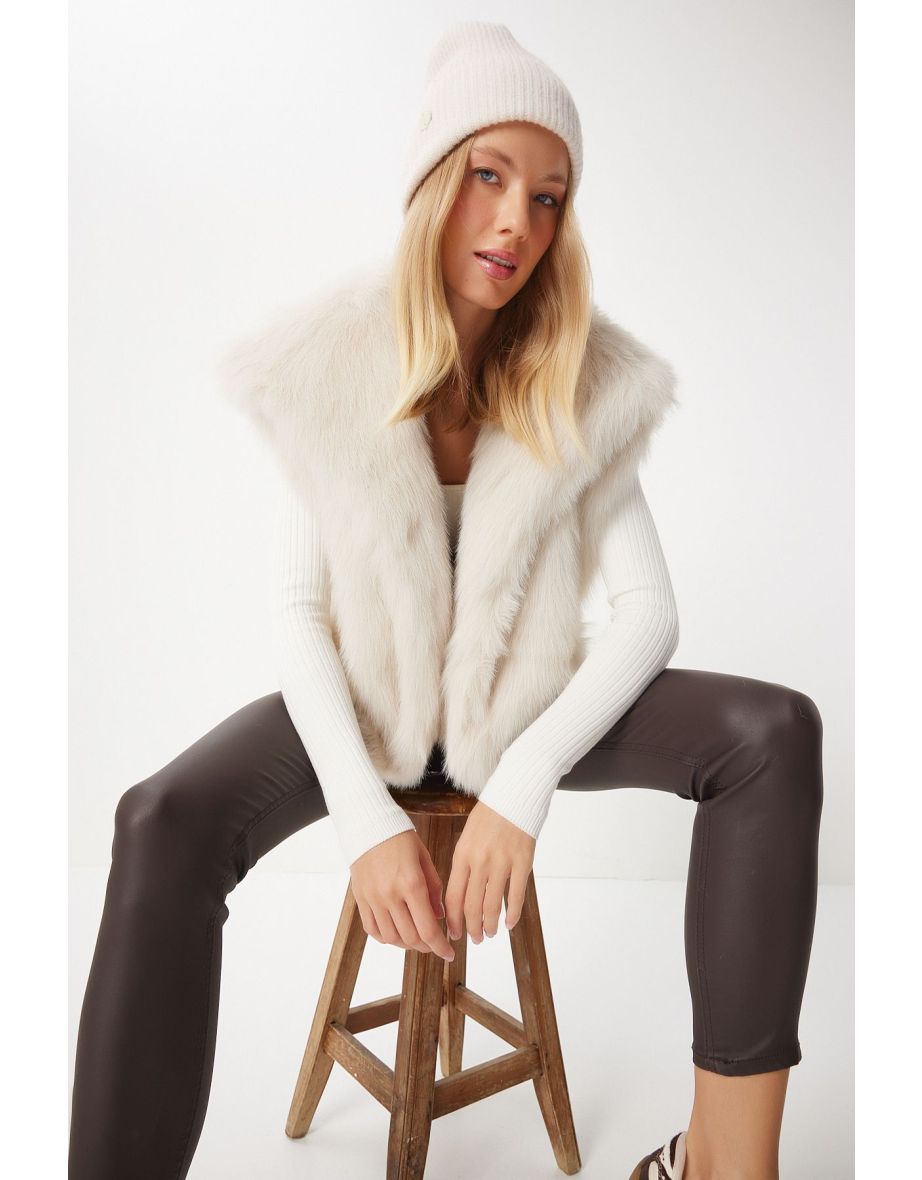 Women's Cream Faux Fur Vest
