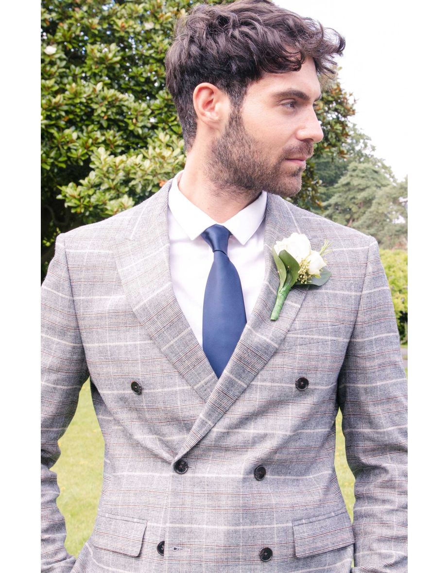 Wedding Tie by Alie Street