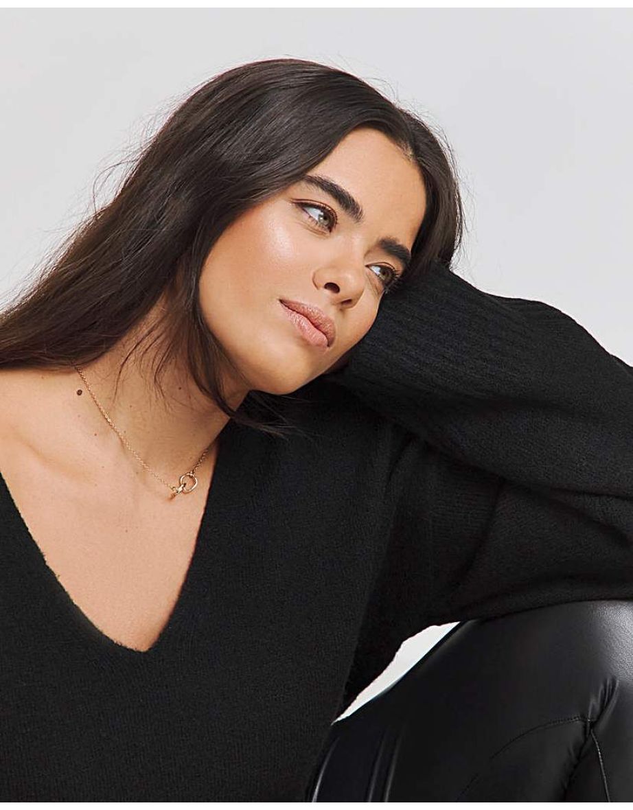 Black Slouchy V Neck Longline Jumper - 3
