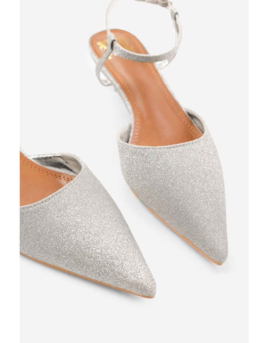MALTA LOW KITTEN HEELS WITH POINTED TOE AND ANKLE STRAP IN SILVER FINE GLITTER - 4