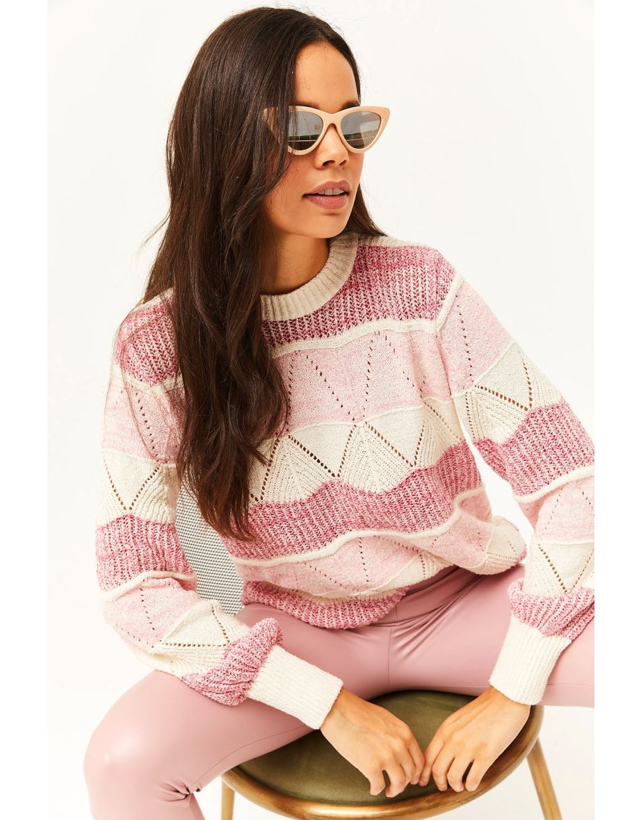 Pale 2025 pink knitwear