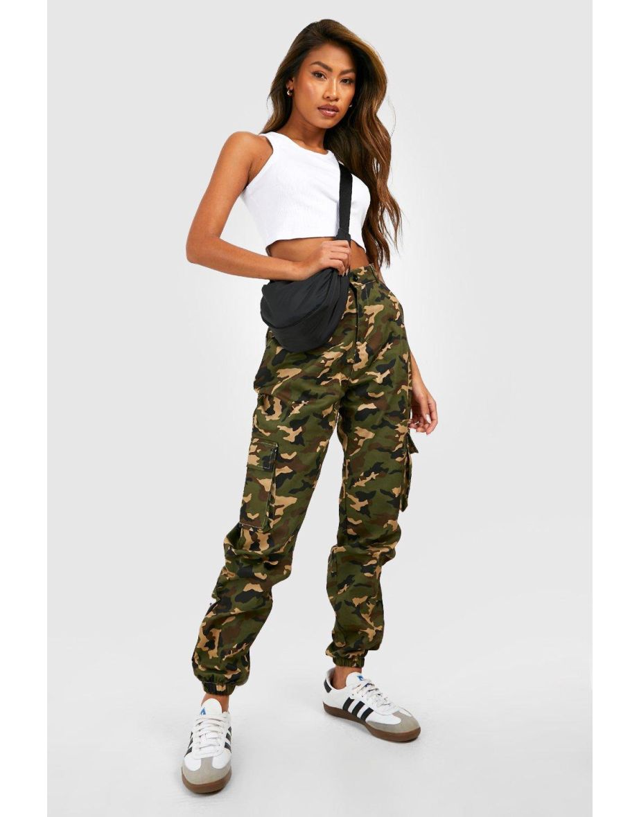 High Waisted Camo Print Cargo Pants - khaki